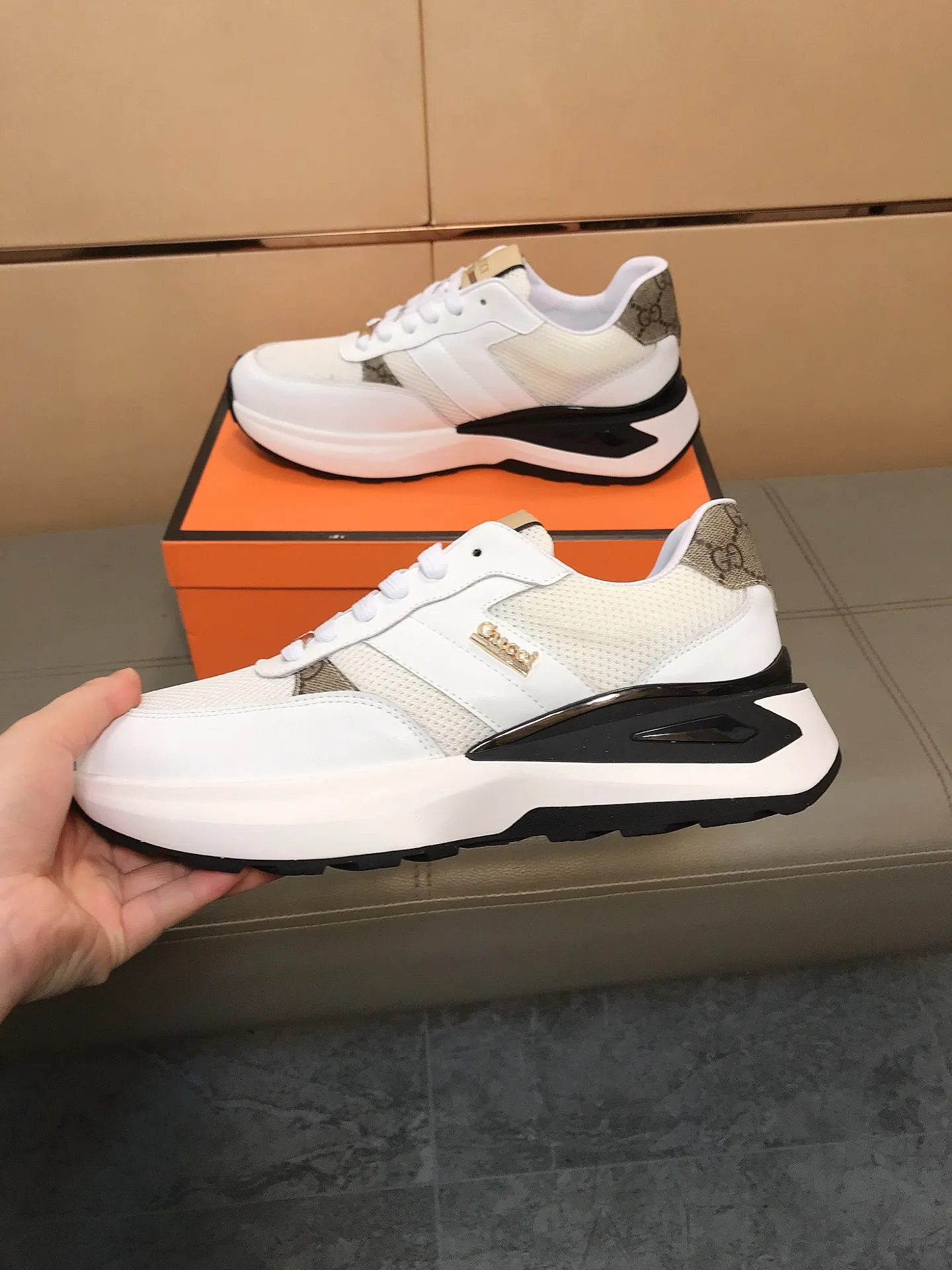 Factory price 442 👟👟🆕🆕 (GUCCI) latest casual and fashionable men's shoes, hot style 💥 simple and elegant style, exclusive for trendy men, the upper is made of cowhide + breathable fabric, sheepskin lining + foot pads, soft and comfortable outsole! 38-44.
